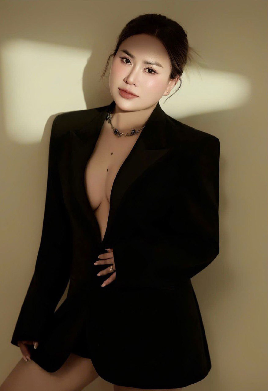 Lemon, CEO & Nail Artist